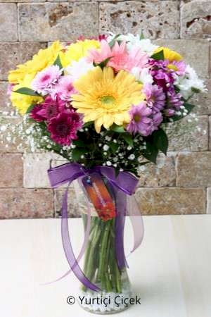 Vazoda Bahar Çiçekleri