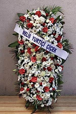 Kırmızı Çiçeklerden Ferforje 2