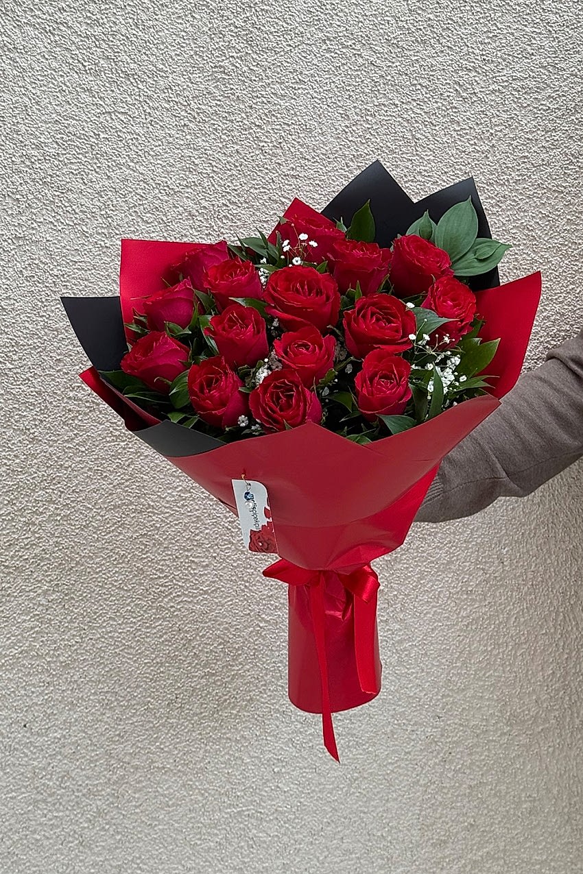 Sen Başkasın 15 Gül