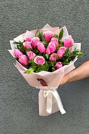 15 Pembe Gül Buketi